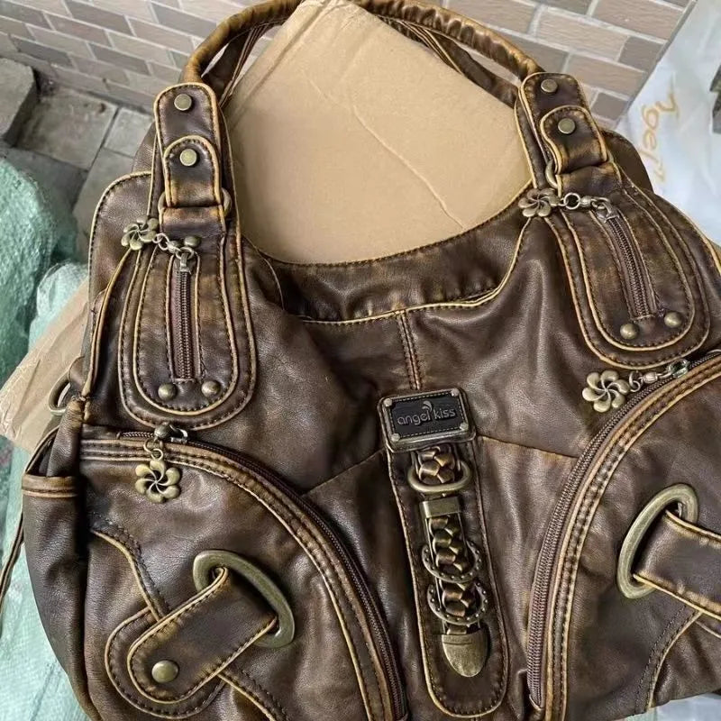 Timeless Elegance: The Perfect Everyday Shoulder Bag