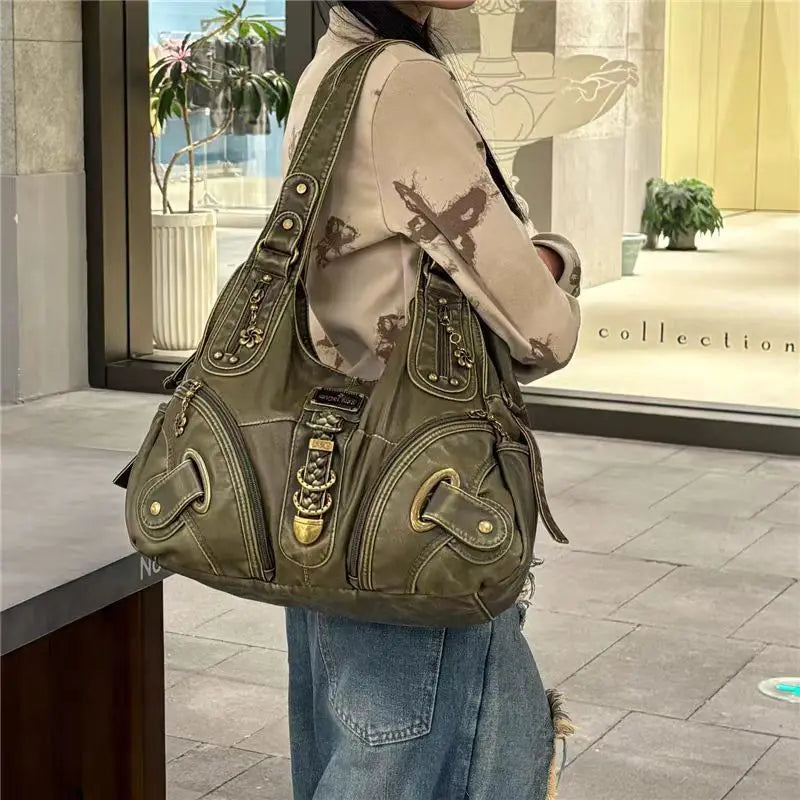 Timeless Elegance: The Perfect Everyday Shoulder Bag