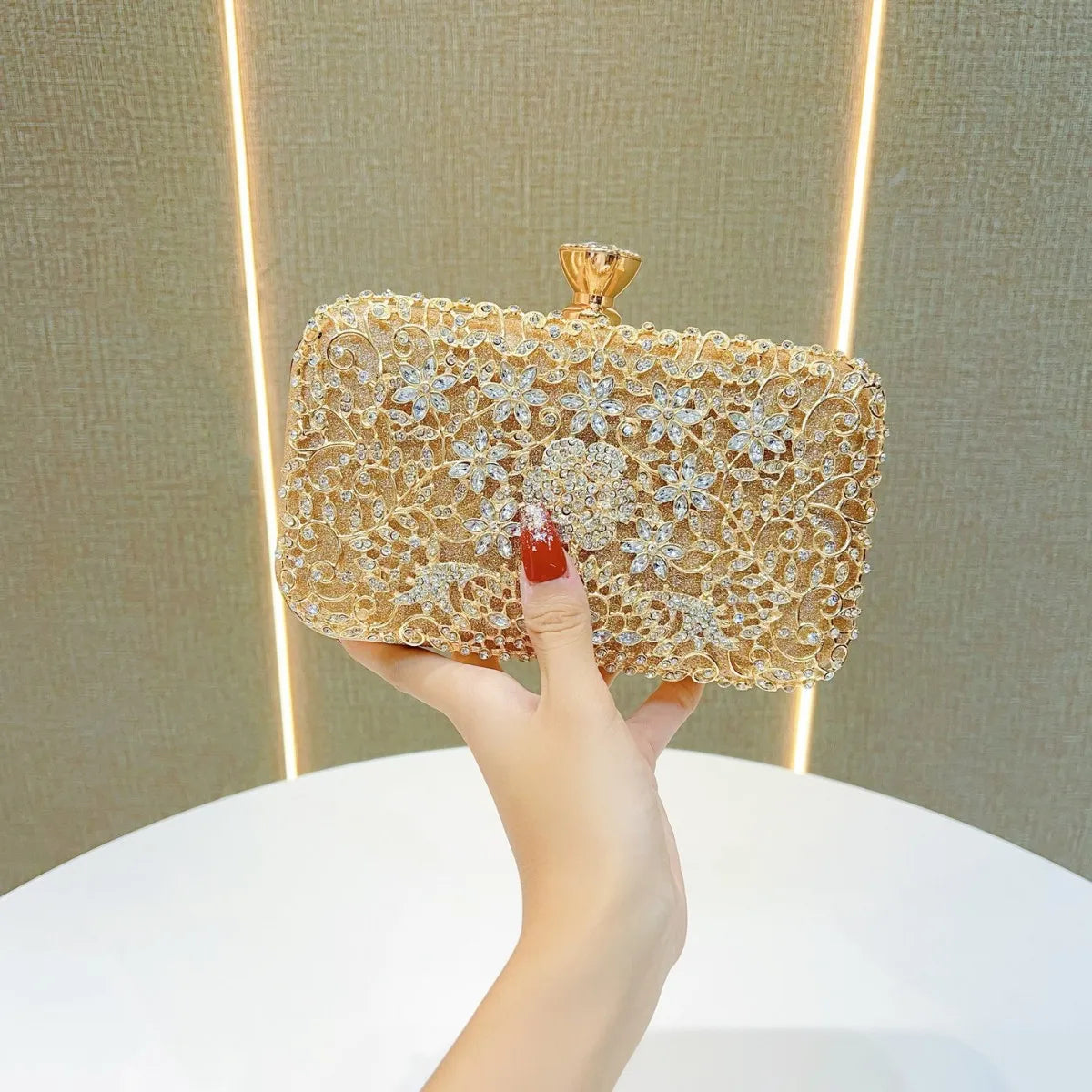 LuxeGleam Clutch