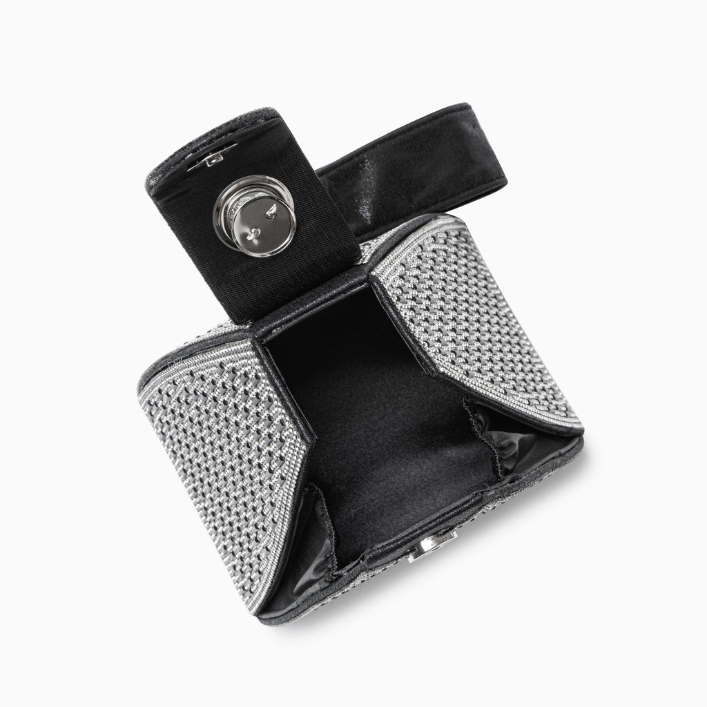 Radiant Elegance – A bolsa que transforma qualquer conjunto