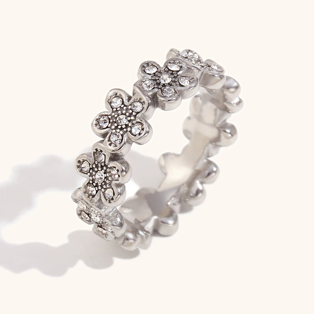 Blooming Grace Ring – Timeless Elegance Inspired by Nature