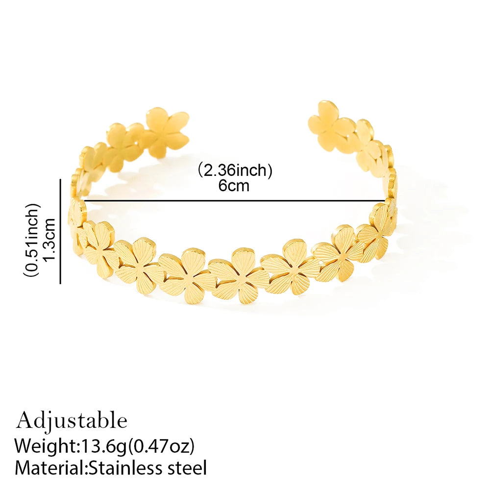 Elegance Wreath Bracelet