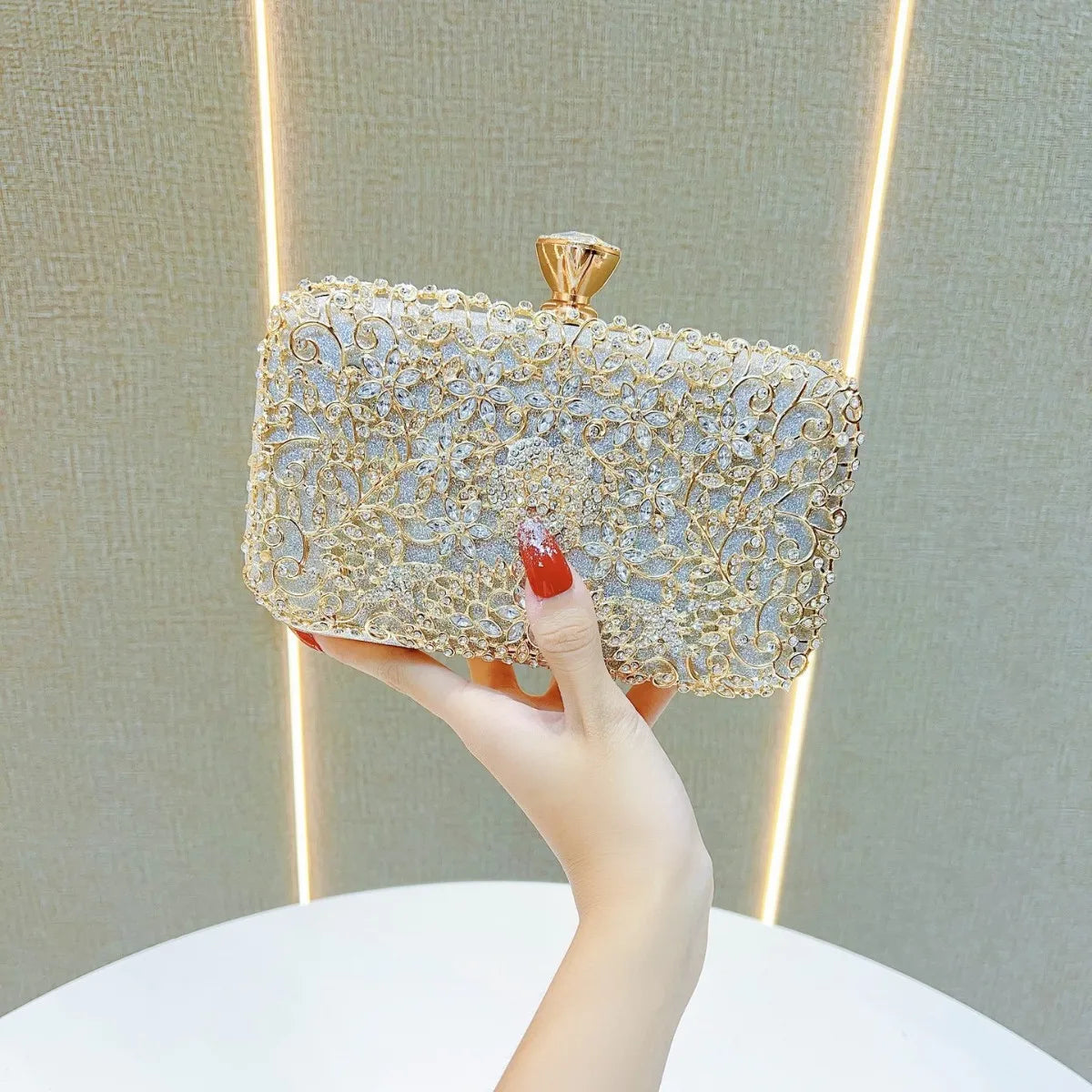 LuxeGleam Clutch