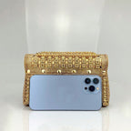 Golden Glamor Bag: The Sparkle of Luxury at Your Fingertips