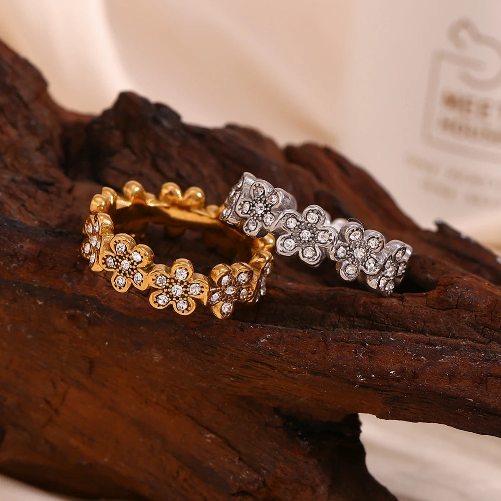 Blooming Grace Ring – Timeless Elegance Inspired by Nature